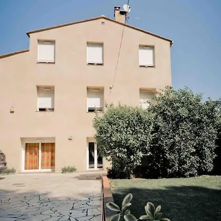 Le Chalet Bleu Avec Terrasse Céret